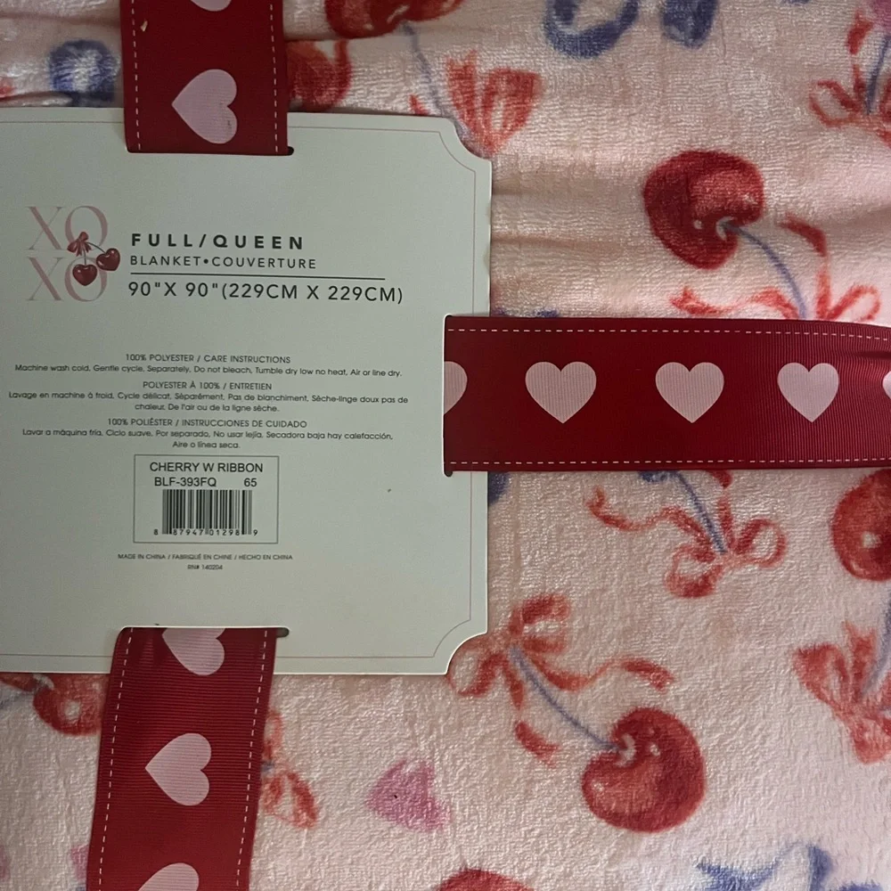 XOXO cozy blanket